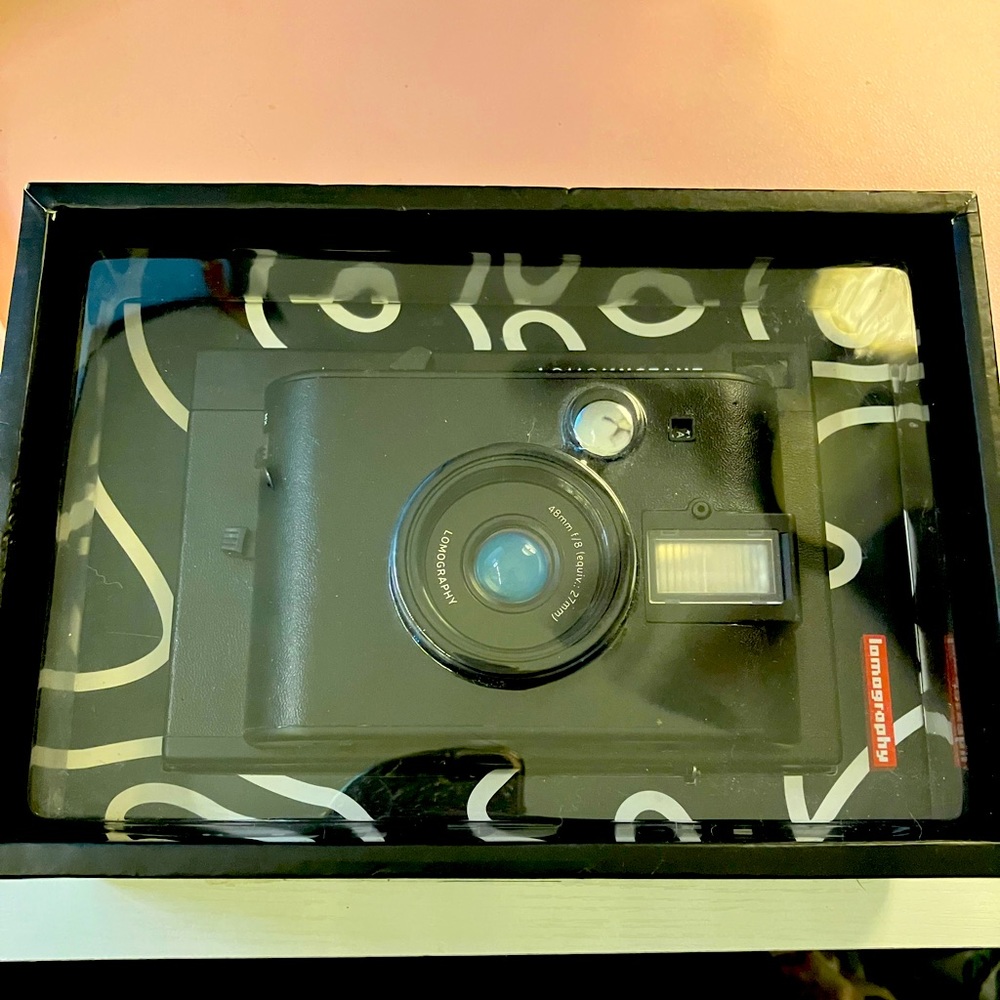 Lomography Lomo’instant camera retail $100